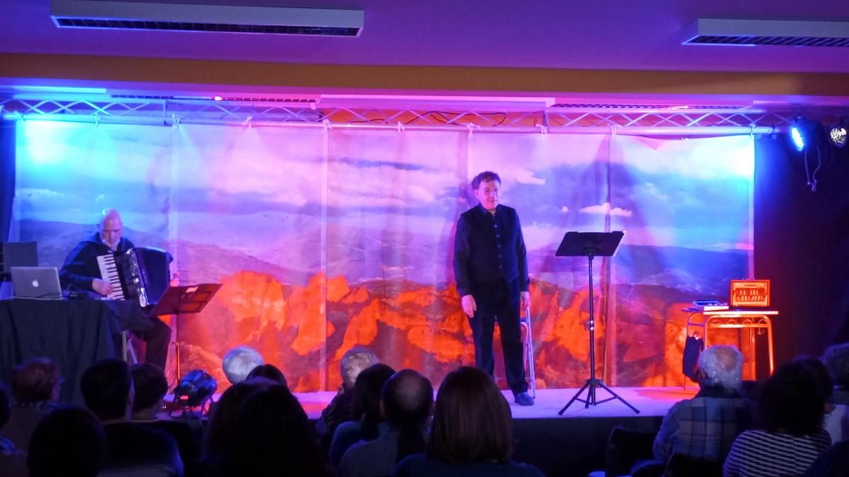 Un recital de Juan Carlos Mestre en el Festival de Otoño de Las Médulas.