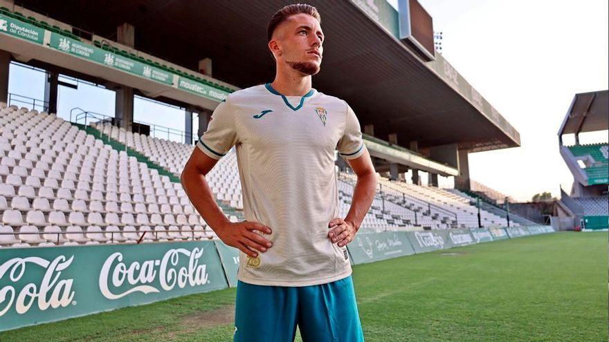 El Córdoba CF rememora su 50 aniversario para la tercera equipación