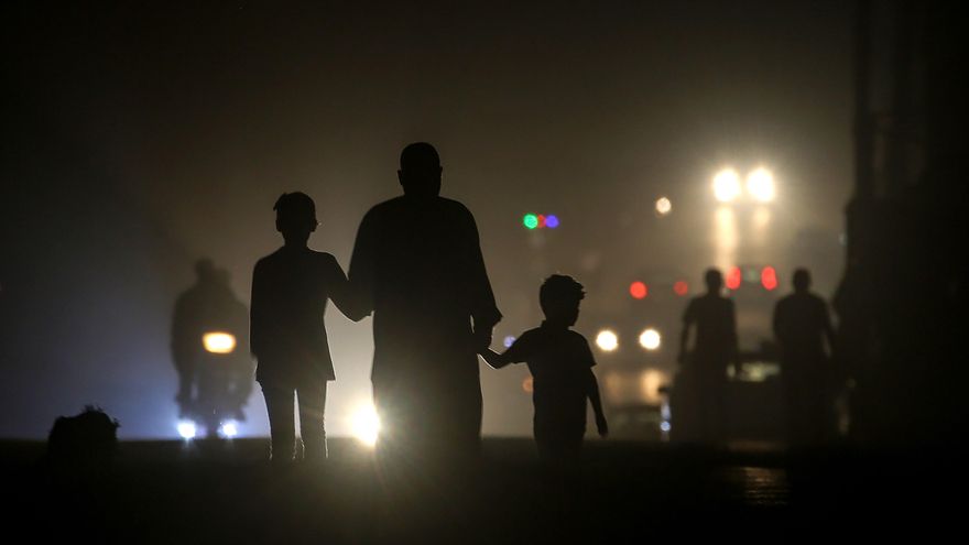 Israel bombardea de nuevo objetivos de Hamás en Gaza por el lanzamiento de globos