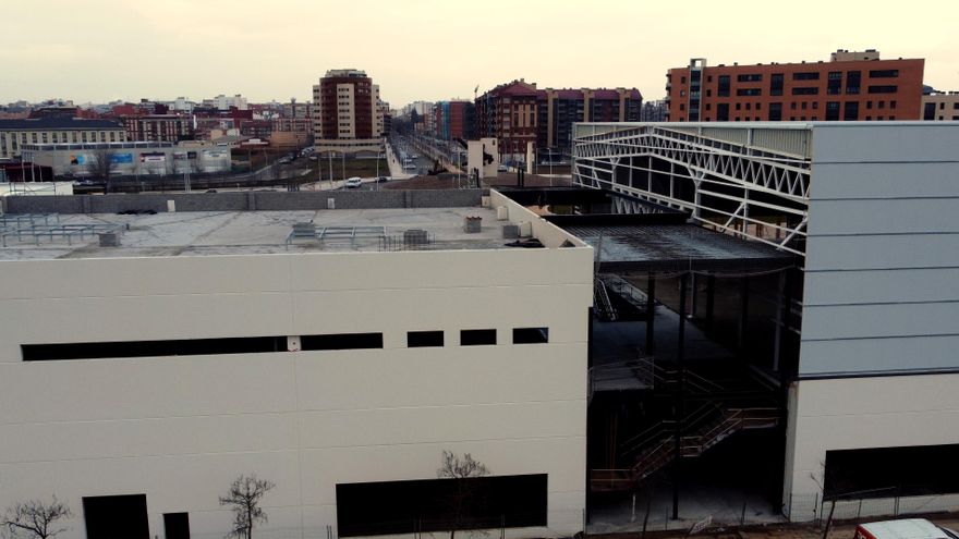Desarrollo de las naves en el barrio de La Lastra.