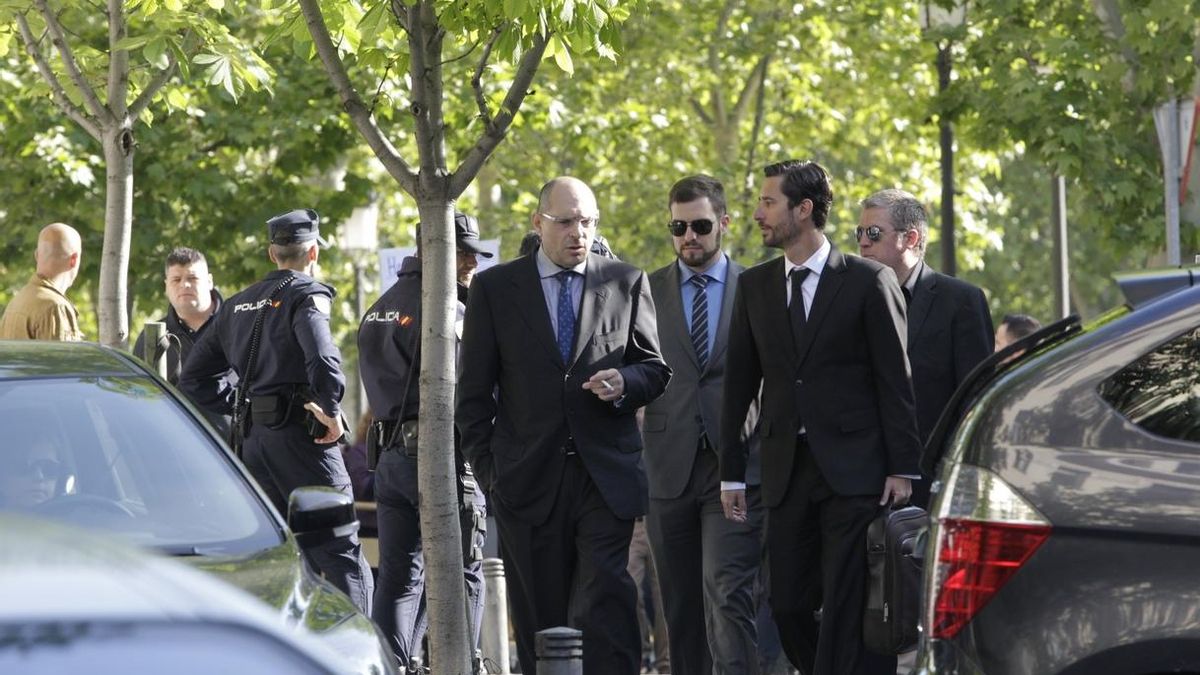 Una quincena de preferentistas abandona el juicio cuando Blesa denuncia el "gran daño personal" sufrido
