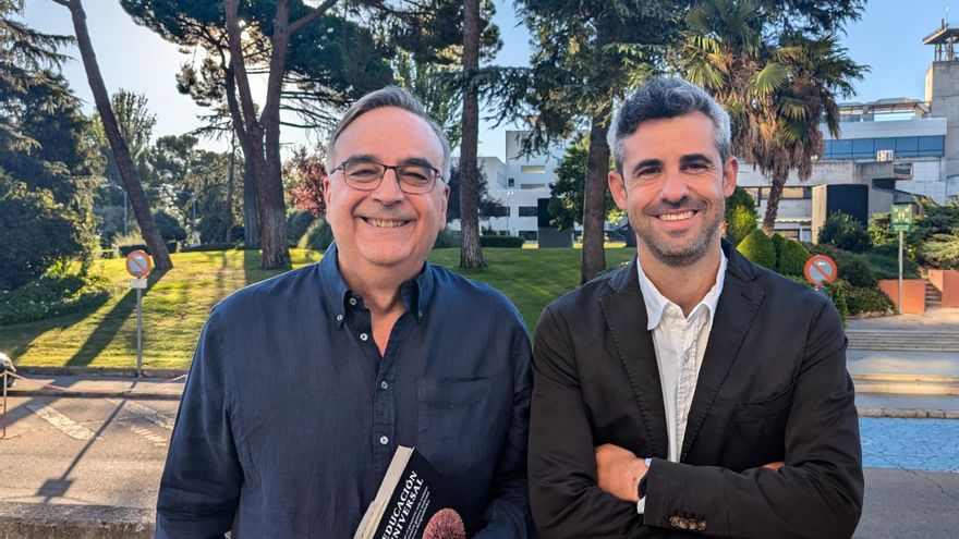 Juan Manuel Moreno y Lucas Gortazar: "Vivimos un retroceso, el proyecto de la educación universal está bajo asedio"