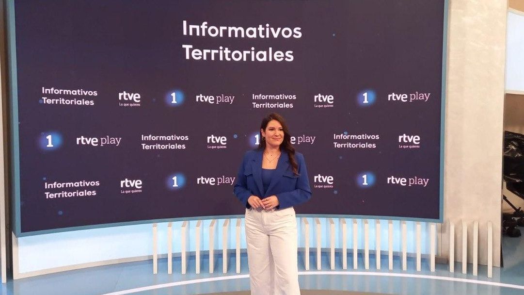 Andrea Sierra, presentadora de los informativos de Canarias.