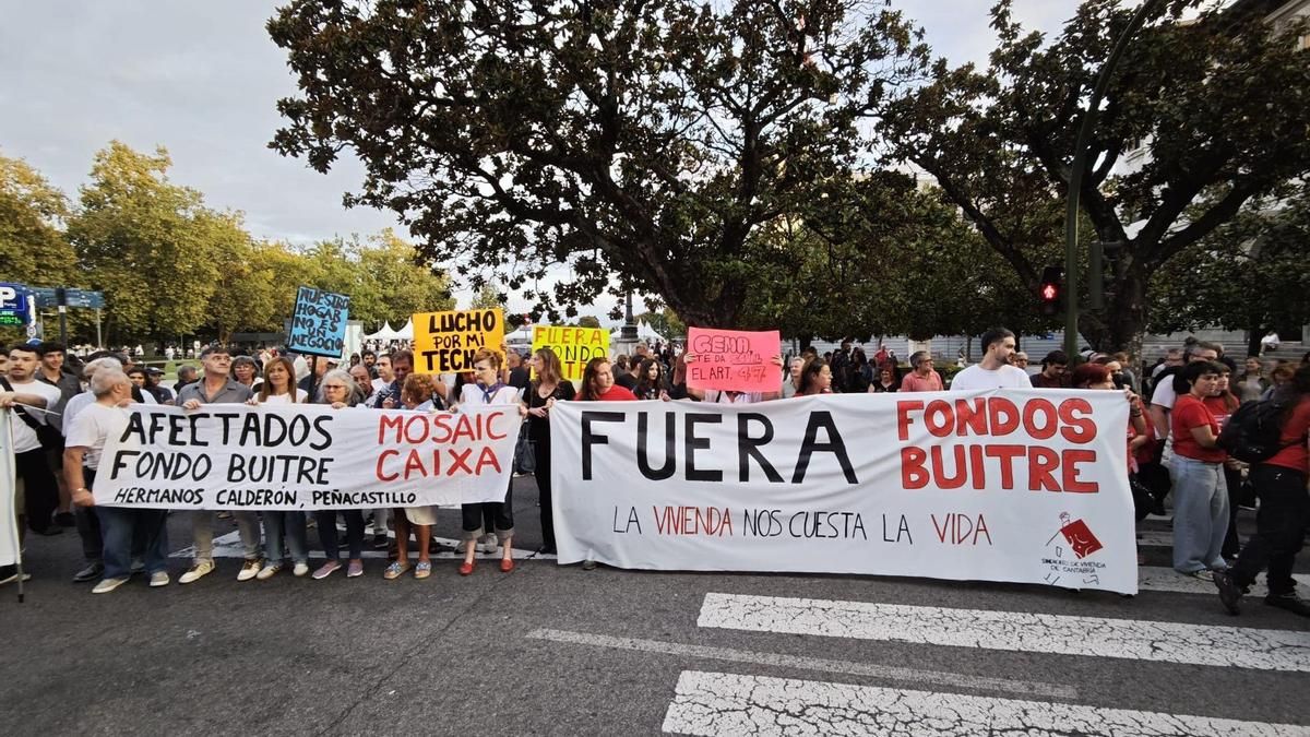 "Por todas las Maricarmen": Santander se suma a la ola de indignación contra los desahucios sin alternativa habitacional
