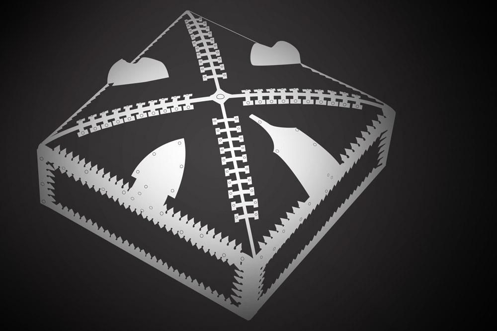 La caja, de unos 32 centímetros de lado, fue enterrada cuidadosamente en una tumba que destaca del resto, lo que refuerza la hipótesis de que pertenecía a una figura importante en la jerarquía vikinga