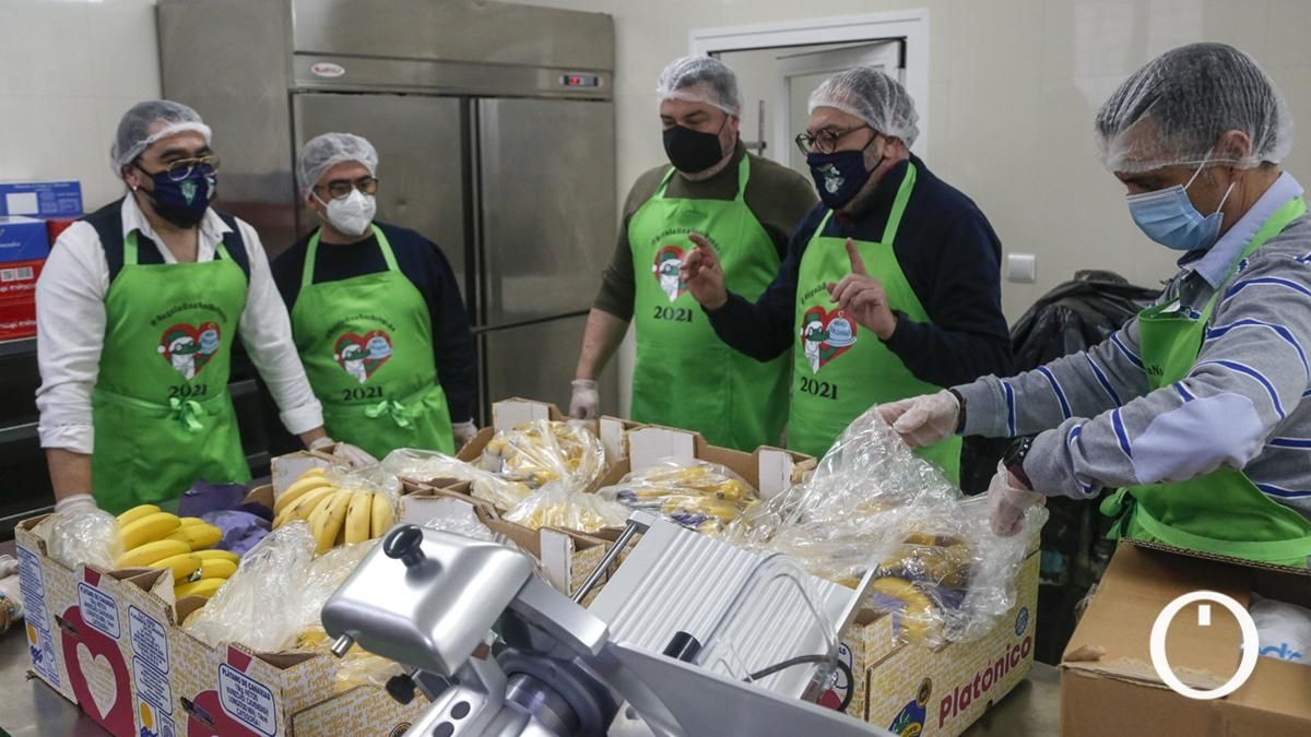 Cocinillas CCF regala una Nochebuena a personas necesitadas