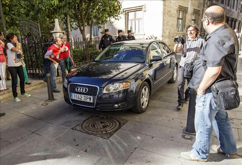 El comité de empresa emplaza a Fabra a negociar la viabilidad de RTVV