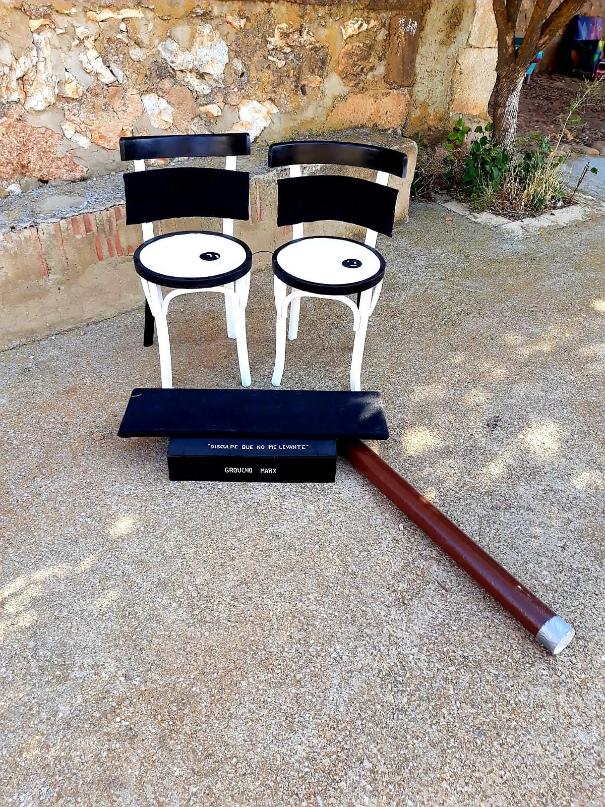 Sillas solidarias. Imagen cedida por Ana Sánchez