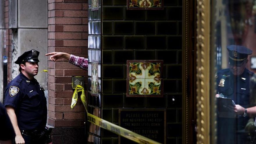 Continúa la búsqueda del sospechoso que mató a un imán en Nueva York