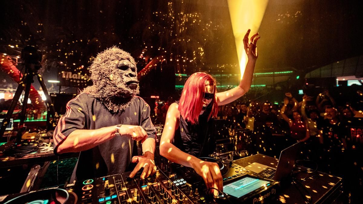 ELYELLA, durante uno de sus últimos conciertos en La Riviera (Madrid)