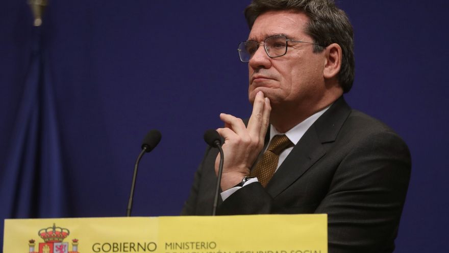 El Gobierno planteó hasta el último momento aumentar a 35 los años de cotización para calcular las pensiones