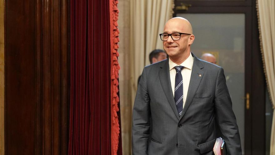 El Parlament da carpertazo a las irregularidades en la protección a la infancia con los votos de PSC, ERC y Comuns