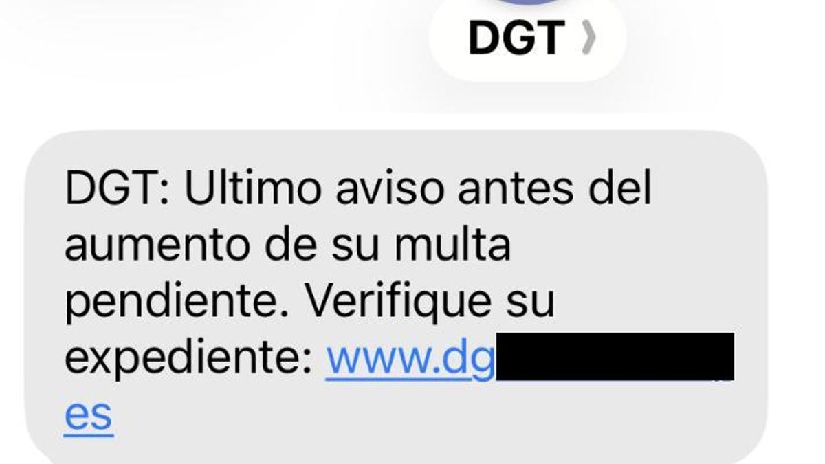 Un nuevo intento de estafa puede llegarte por SMS o por correo electrónico: esta vez se hacen pasar por la DGT
