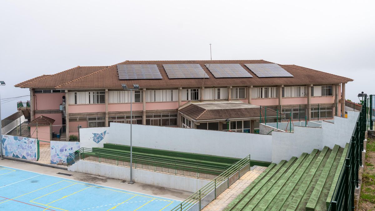 Instalación de autoconsumo compartido  en el CEO Barlovento.