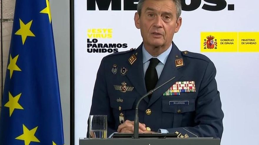 Captura de la señal institucional de Moncloa, del Jefe de Estado Mayor de la Defensa, Miguel Ángel Villarroya, este domingo durante la rueda de prensa.