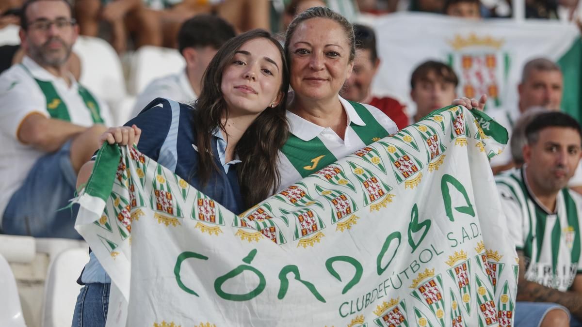 Grada Blanquiverde del Córdoba CF - Granada CF