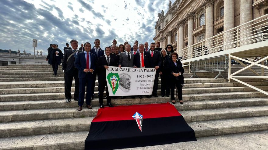La delegación palmera que viajó a Roma.