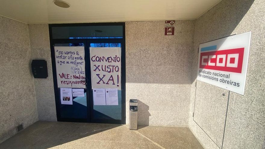 Huelga en un sindicato: los trabajadores de CCOO en Galicia cumplen medio mes de paro y crean una caja de resistencia