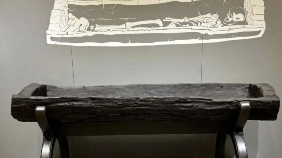 La erosión del acantilado dejó al descubierto el féretro a finales del siglo XIX