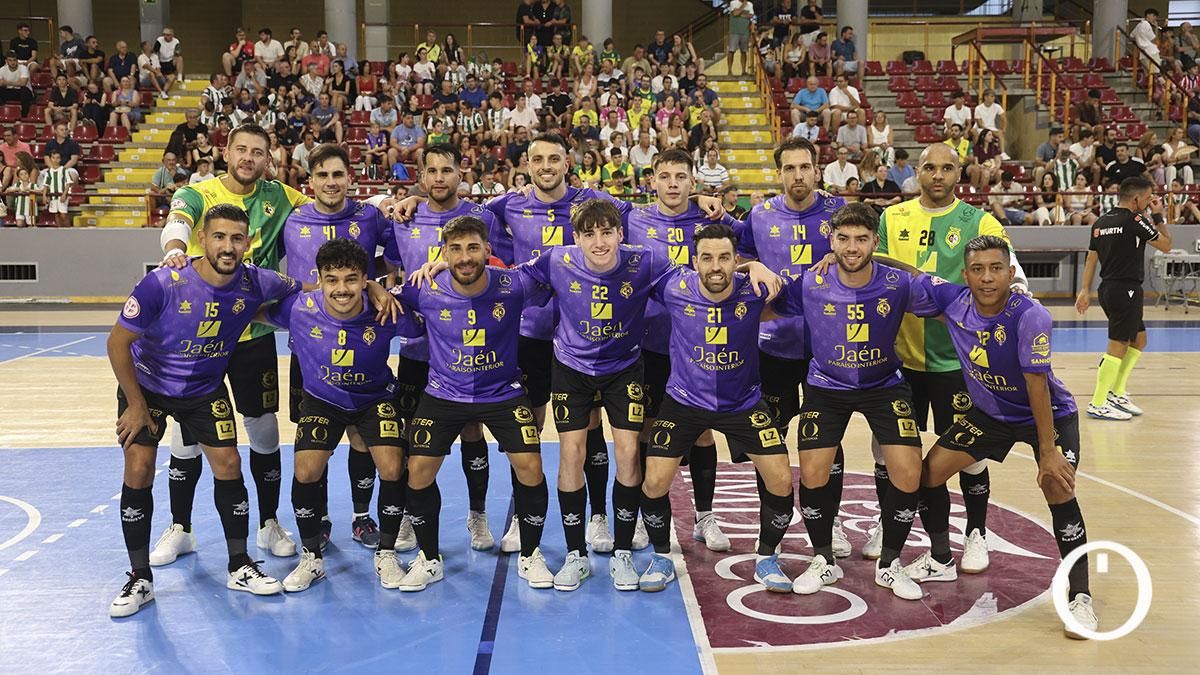 El partido amistoso del Córdoba Patrimonio contra el Jaén FS, en imágenes
