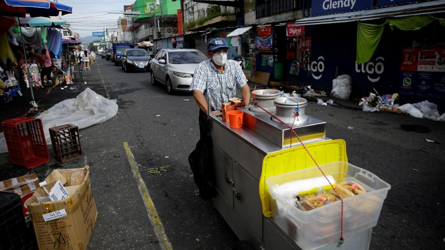 El Salvador establece nuevas fechas para abrir la economía mientras bajan los casos