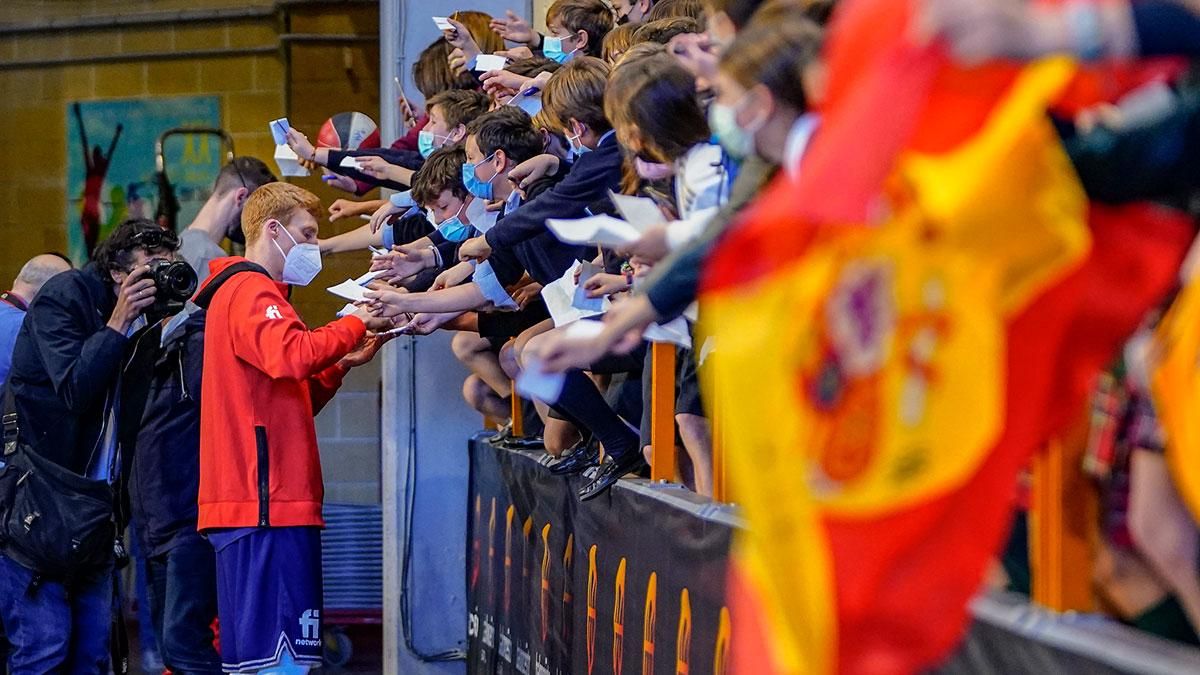 Entrenamiento de la selección española de baloncesto abierto a escolares cordobeses