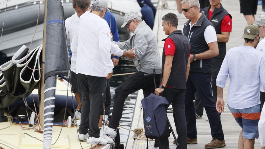 Juan Carlos I normaliza el puente aéreo entre Abu Dabi y Galicia con una cuarta visita prevista en septiembre