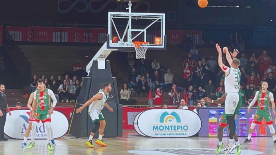 El Coto Córdoba CB toma aire con una gran victoria ante Caja 87