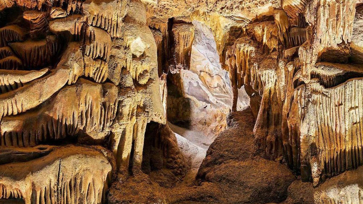Cueva de Candamo, Parque de la Prehistoria de Teverga (Asturias).