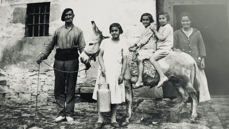 Rescatan las historias de las abuelas de pueblos de Álava para atraer turistas a las zonas rurales