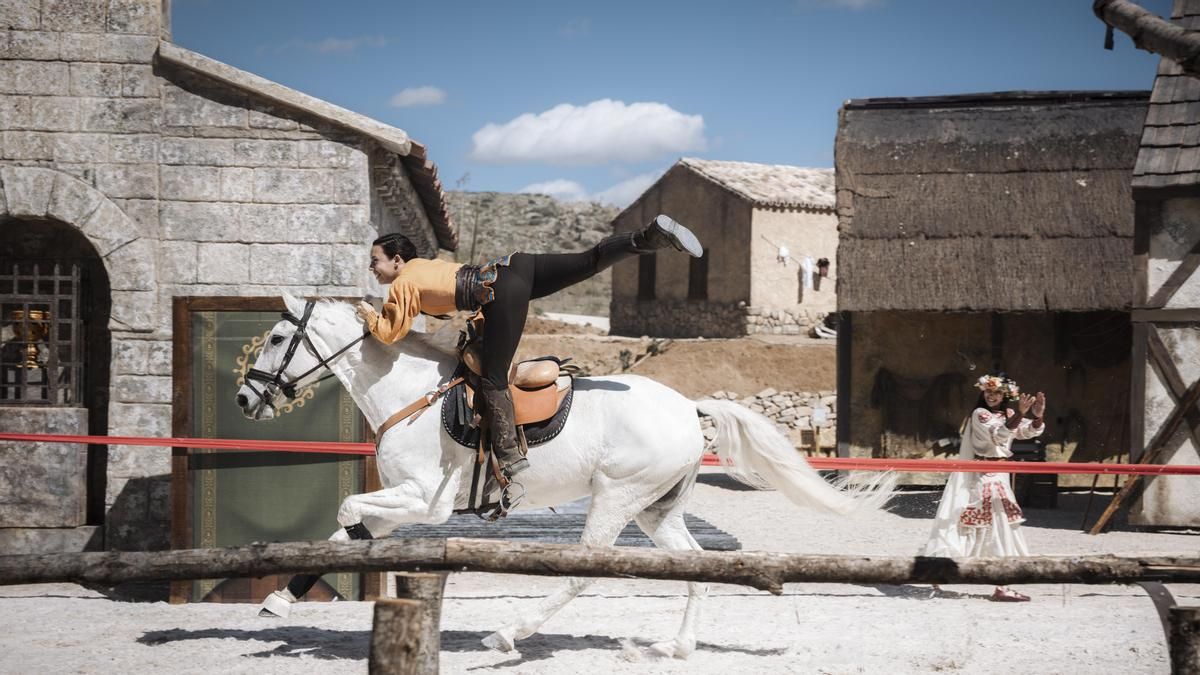 Puy du Fou suspende a los responsables de animales mientras investiga si hubo un cementerio en el parque
