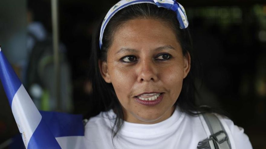 Fotografía fechada el 17 de enero de 2020 de la manifestante Giselle Ortega Cerón, alias "La Taylor", durante una conferencia de prensa en Managua (Nicaragua).