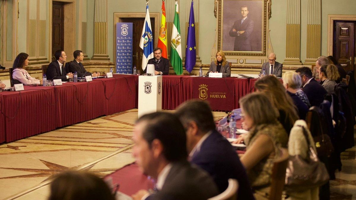 Huelva aprueba por unanimidad su hermanamiento con Adamuz como acto de gratitud