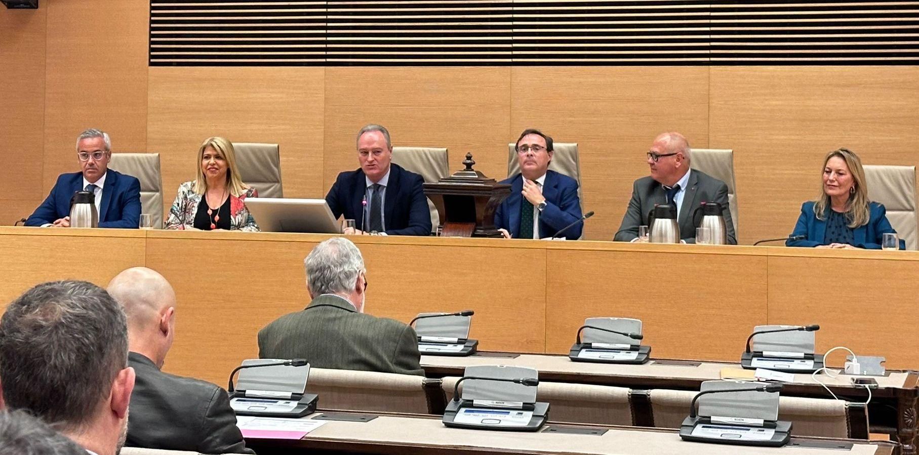 Sergio Matos (i) en la Comisión de Agricultura, Pesca y Alimentación del Congreso de los Diputados.