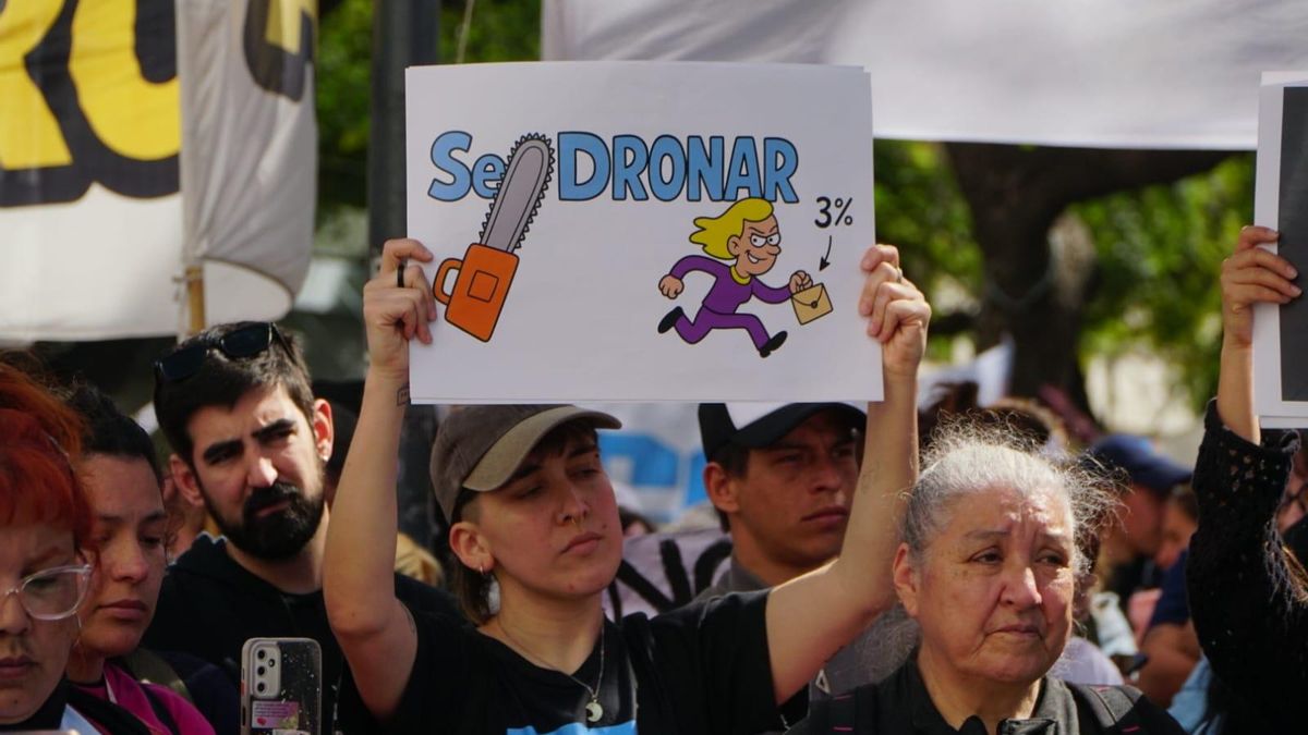 Tras perder la elección, Milei cerró 32 centros que ayudan a jóvenes a dejar las drogas