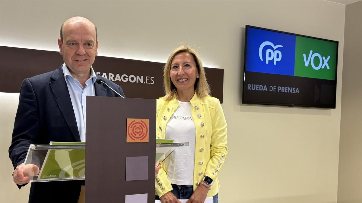 El PP abraza la prioridad nacional de Vox en el acceso a la vivienda protegida y de alquiler social en Aragón
