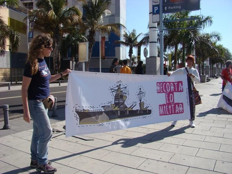 Acción antimilitarista en la Base Naval de Las Palmas de Gran Canaria 2 (Thalía Rodríguez)