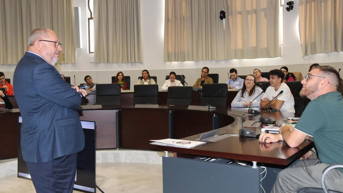 Dieciséis jóvenes con discapacidad intelectual inician formación universitaria en la V edición de UCOincluye