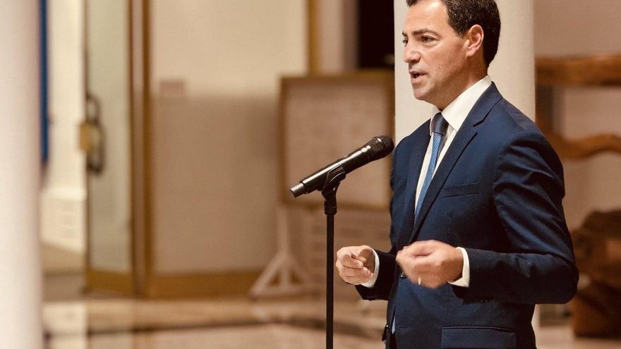 Pradales convoca a una cumbre a diputaciones y ayuntamientos para "simplificar" el entramado institucional