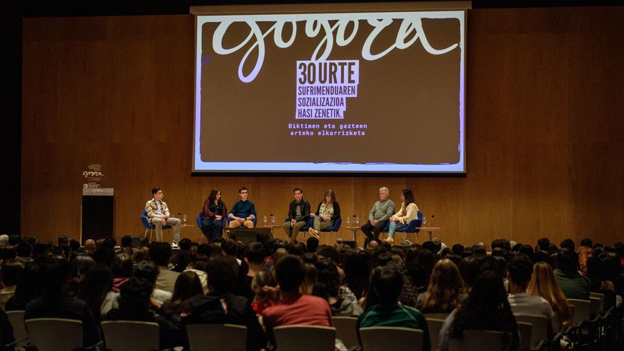 "Golpe de realidad" para los adolescentes al conocer la intimidación de ETA en los años 90