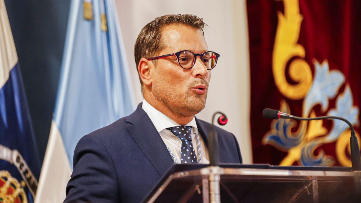 El alcalde de Los Realejos inicia una 'caza de brujas' en busca de quién filtró que se sirvió Ribera del Duero en la celebración de los 70 años del municipio