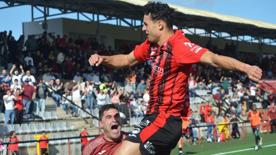 Triplete de victorias para Salerm Puente Genil, Ciudad de Lucena y Córdoba B frente a la derrota del Pozoblanco