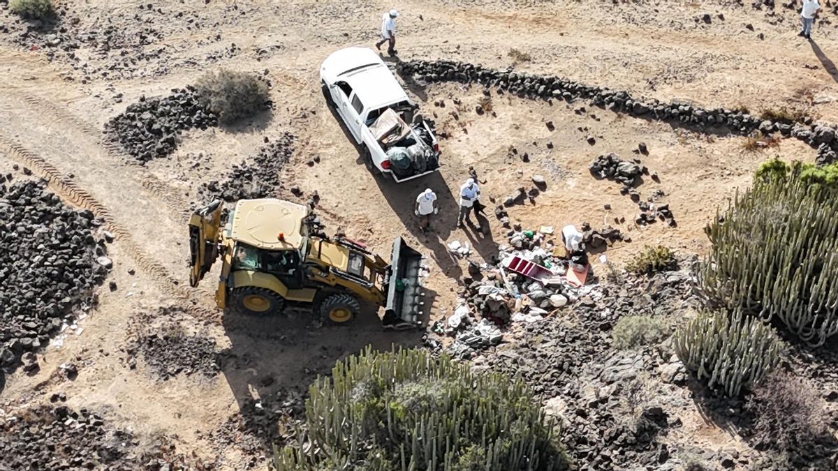 Retiradas de una playa de Tenerife casi siete toneladas de residuos