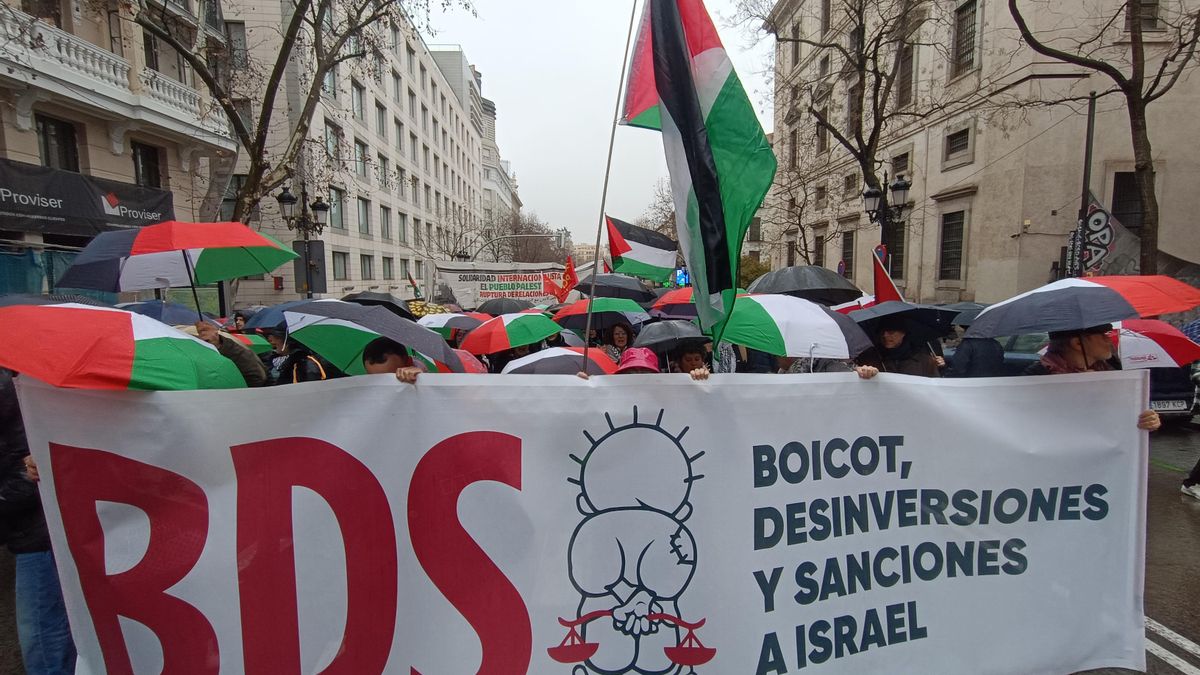 Pancarta a favor del bloqueo a Israel.