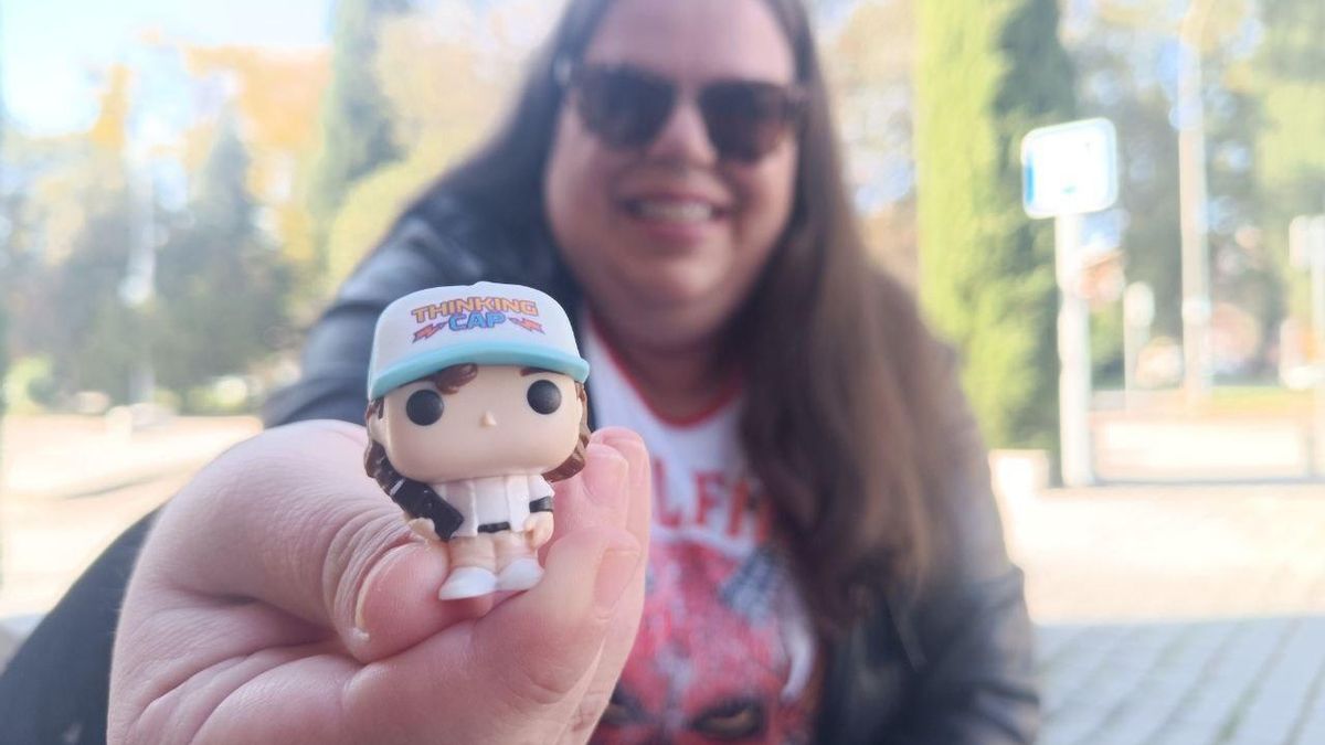 Raquel Cuevas está haciendo la colección de minifunkos de 'Stranger Things'.