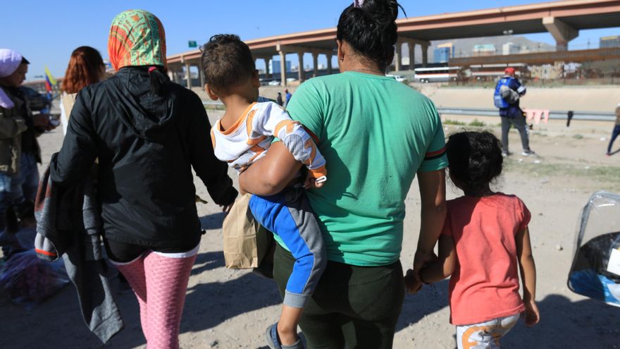 Enfrentan frío y hambre migrantes venezolanos en su recorrido por México