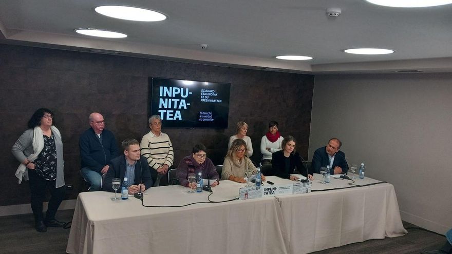 18 víctimas del GAL señalan a Barrionuevo por el terrorismo de Estado y presentan una querella en la Audiencia Nacional
