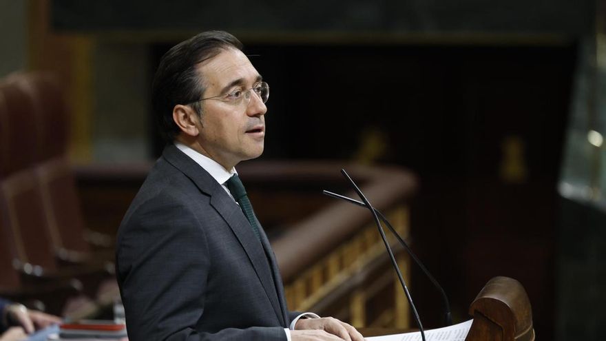 El ministro de Asuntos Exteriores, Unión Europea y Cooperación, José Manuel Albares, en el Congreso de los Diputados el jueves 7 de mayo.