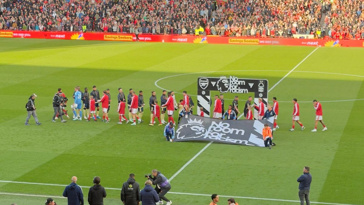Puro fútbol inglés en Nottingham: ¡cuánto nos queda por aprender!