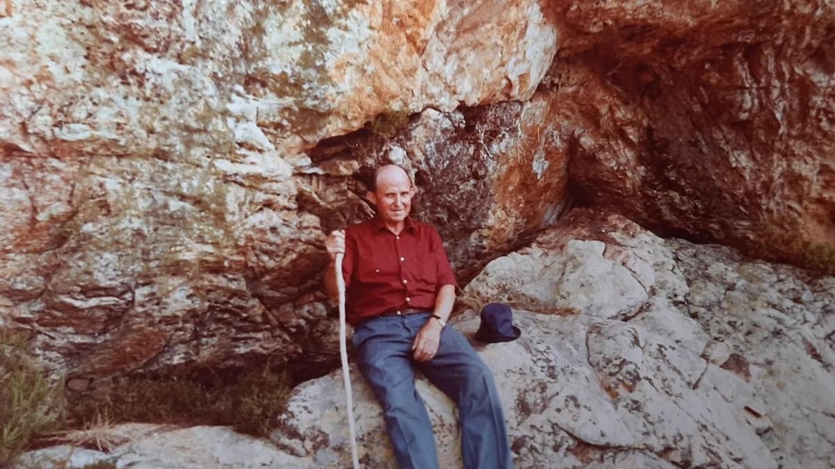 Casimiro Fernández Arias, guerrillero de La Mata de la Bérbula, a su regreso a la zona en los años ochenta. 